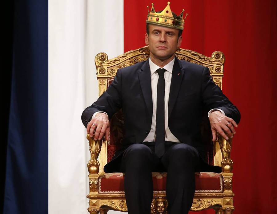 Macron-le-Roi.jpg